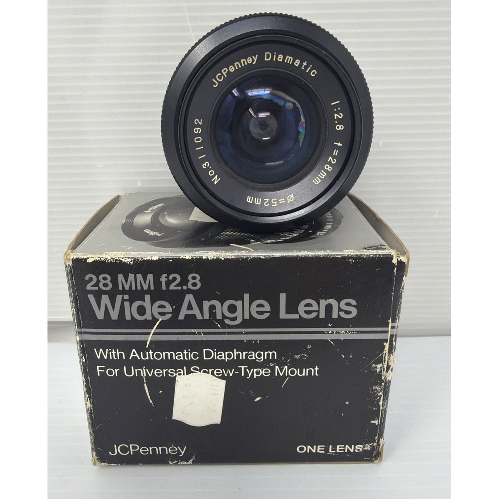 JC Penny 28mm f2.8 Manual Focus Wide Angle Lens Universal Screw Mount NOS